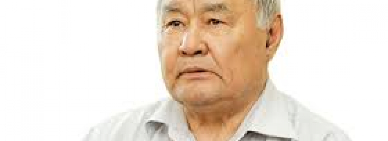 НҰРМАХАН ОРАЗБЕККЕ “ХАЛЫҚ ҚАҺАРМАНЫ” АТАҒЫН БЕРЕР КЕЗ КЕЛДІ