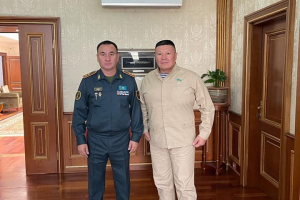 Қорғаныс министрі Ауған соғысы ардагерлері ұйымының төрағасымен кездесті
