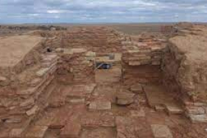 Раскопки древнего кургана ведут казахстанские археологи в Актюбинской области