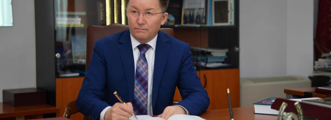 КӨЗГЕ КӨРІНБЕЙТІН "ОҚЫТУШЫЛАР"