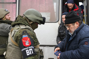 РК: быть в хороших отношениях и с Россией, и с Западом