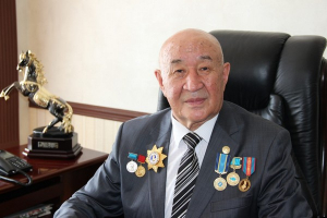 ҰЛАҒАТ ҰСТЫНЫ ЕДІ
