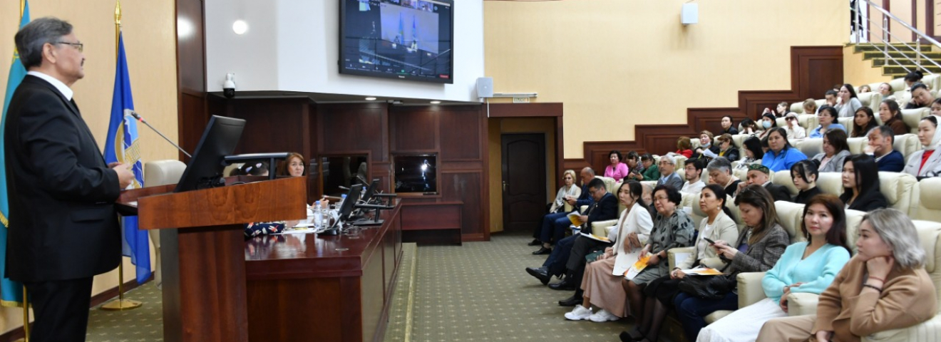 ҚазҰУ-да Эдхам Тенишевтің 100 жылдық мерейтойы атап өтілді