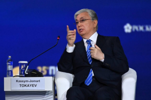 Азат Перуашев: Дипломатия мен мемлекетшілдіктің шеберлік сабағы