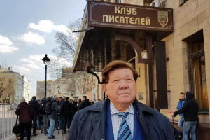 Бүгін ақын Мұхтар Шаханов 80 жасқа толды