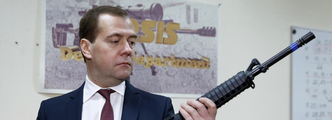 Медведев Қазақстан билігін орыстарға геноцид жасауда деп айыптап, КСРО-ның қайта құрылатынын жариялады