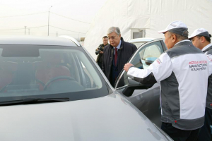 Президент мультибрендті автомобиль зауытының іргетасын қалау рәсіміне қатысты