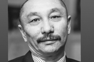 Өмірі өлеңдерінде жалғаса береді…