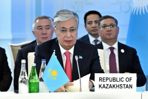 Тоқаев Түркі мемлекеттерін Каспий және Арал теңізіндегі экологиялық мәселені бірігіп шешуге шақырды