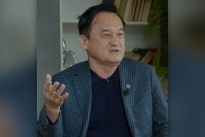 Дулат Исабеков: «Қазыбек, ты достоин любой награды!»