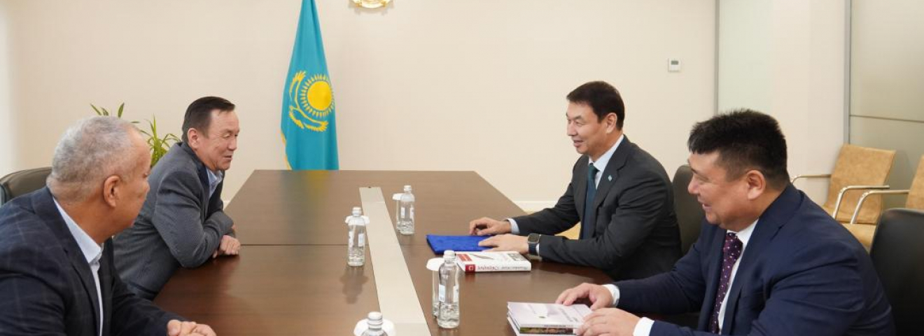 ОБЛЫС ӘКІМІ АҚЫН БАҚЫТЖАН АЛДИЯРДЫ ҚАБЫЛДАДЫ