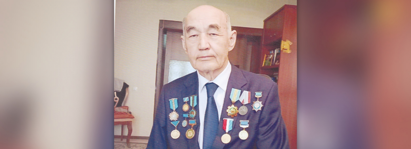 ТІЛ МАЙДАНЫНЫҢ САРБАЗЫ