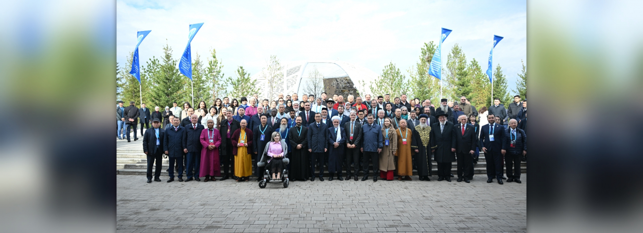 Діндер көшбасшылары съезіне қатысушылар бейбітшілік және келісім саябағын ашты