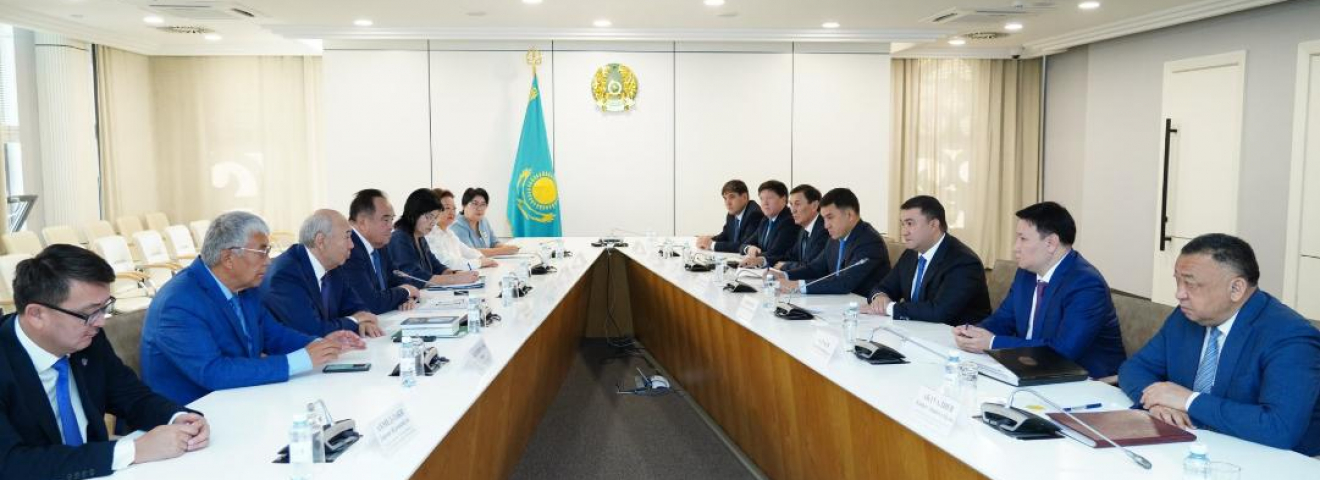 ТҮРКІСТАНДА ЕЛ ТҰРАҚТЫЛЫҒЫН САҚТАУ МЕН ЭКСТРЕМИЗМНІҢ АЛДЫН АЛУ МӘСЕЛЕЛЕРІ ТАЛҚЫЛАНДЫ