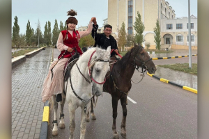 Екі жарым мың шақырым жолды атпен жүріп өту - ерлік