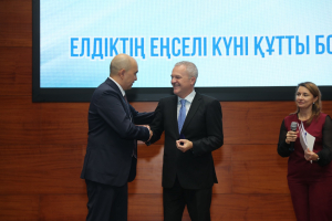 ЕҰУ проректоры Думан Айтмағамбетов Италия Жұлдызы орденімен марапатталды