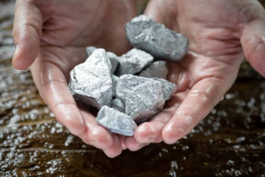 БАҚ: Қазақстан сирек кездесетін минералдарды өңдеуде үш жобаны іске қосуға дайындалуда