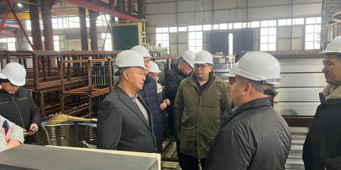 "Ақ жол" депутаттары Алматы мен Алматы облысы кәсіпорындарының жұмысымен танысты