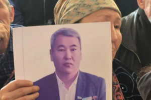 Мемлекеттік тілді заңды
талап ету – қылмысқа
жатпайды!