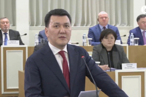 Мемлекетіміз барда тіліміз ешқашан тұғырдан түспейді. Мемлекетті сақтауымыз, елдің бірлігін ойлауымыз керек – Ерлан Қарин