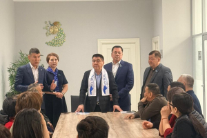 Қызылордадағы "Ақ жол" өкілдері жаңа Конституцияны қолдау бойынша үгіт-насихат жұмысын жүргізді