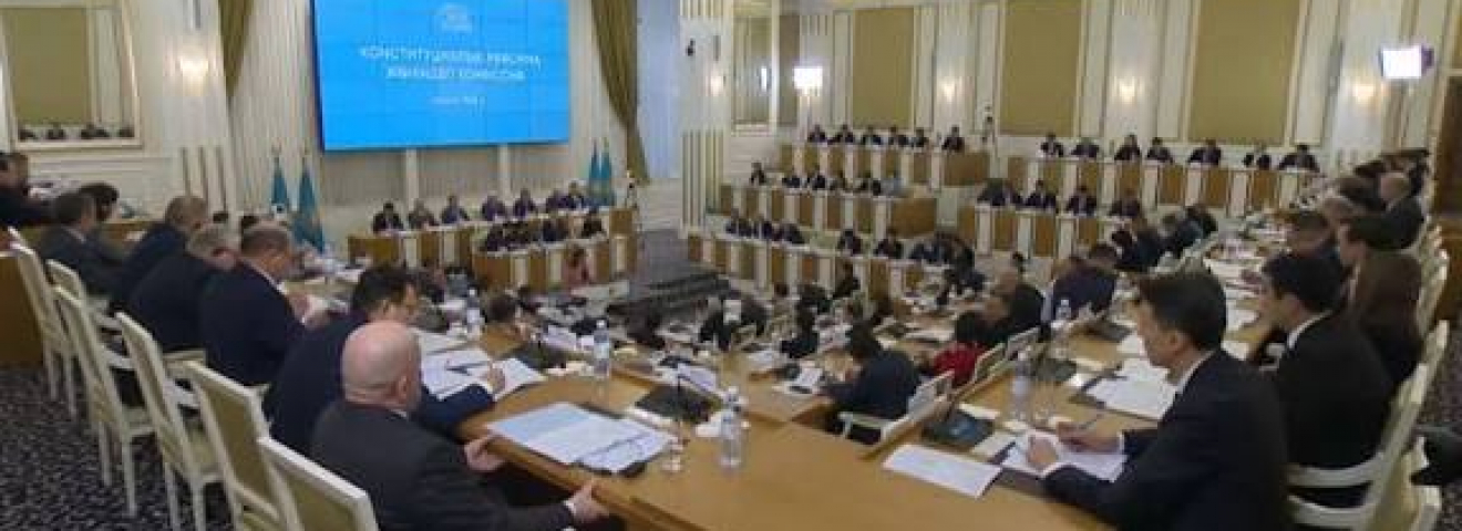 Қоғамдық кеңестер жаңа Конституция жобасын қолдады