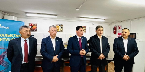 ЖАЛПЫҰЛТТЫҚ КОАЛИЦИЯ ӨКІЛДЕРІ "ФУДМАСТЕР" КӘСІПОРЫНЫНЫҢ ЕҢБЕККЕРЛЕРІМЕН КЕЗДЕСТІ