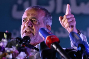 Иран президенті көрші мемлекеттерді атқыламауға уәде берді