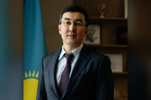 КІТАП ОҚЫП, БЕС МИЛЛИОН ҰТЫП АЛ!