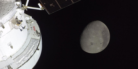 Ғалым Ай туралы қызықты мәліметтермен бөлісті