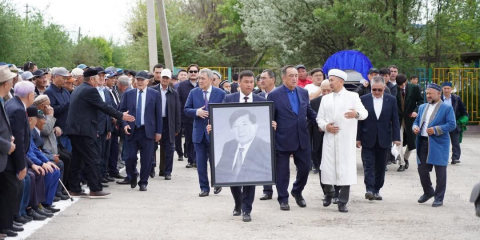 АЛАШ АР-НАМЫСЫНЫҢ АЛДАСПАНЫ ЕДІ