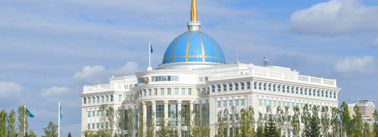 Мемлекет басшысы «Қазақстан Республикасының орта білім беру жүйесіне жасанды интеллектіні ендіру жөніндегі шаралар туралы» Жарлыққа қол қойды