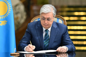 Мемлекет басшысы кітап оқу мәдениетін дамыту жөніндегі Жарлыққа қол қойды