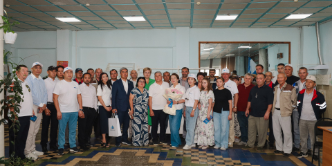 Дания Еспаева бастаған «Ақ жол» Демпартиясының өкілдері «Меркі қант зауытының» ұжымымен кездесті