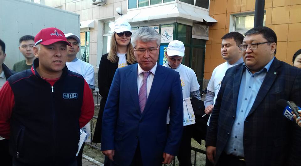 Мәдениет министрі су тасқынынан зардап шеккендерге көмек қолын созды (ФОТО)