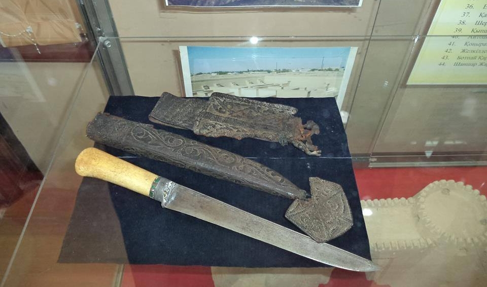 Қабанбай батырдың Түркістанда сақтаулы тұрған қанжары туралы не білеміз?