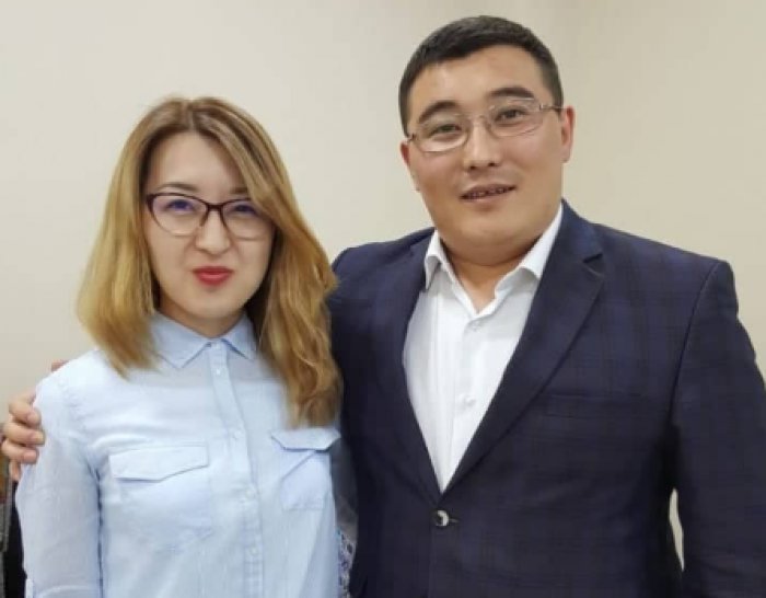 «Үйленуге дайынмын»: Қосыла алмай кеткен Естай мен Қорланның ұрпақтары бір-бірін Астанадан тапты