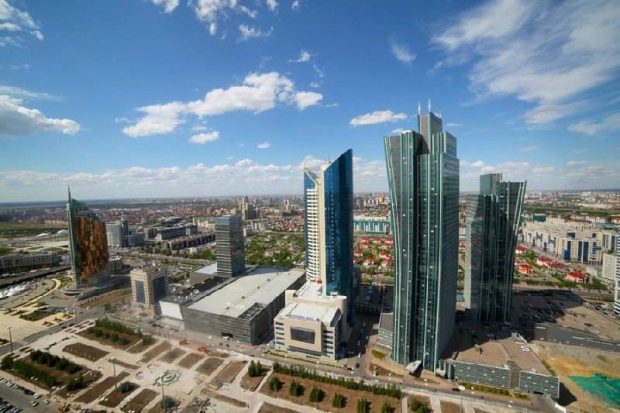 Астанадағы ең биік ғимараттардың бірі сатылымға қойылды