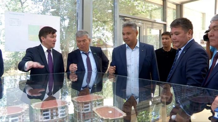 Мажилисменов приятно удивил фронт-офис акимата в Шымкенте