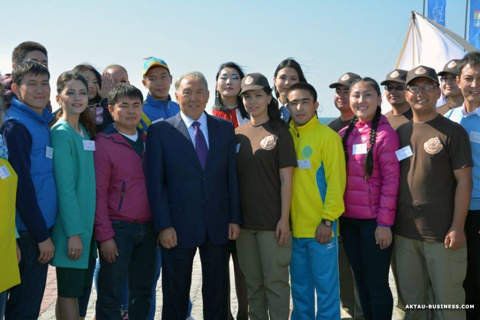 "Ақ жол" жастары: Ел тірегі, ертеңіміздің кепілі - БІЗ!