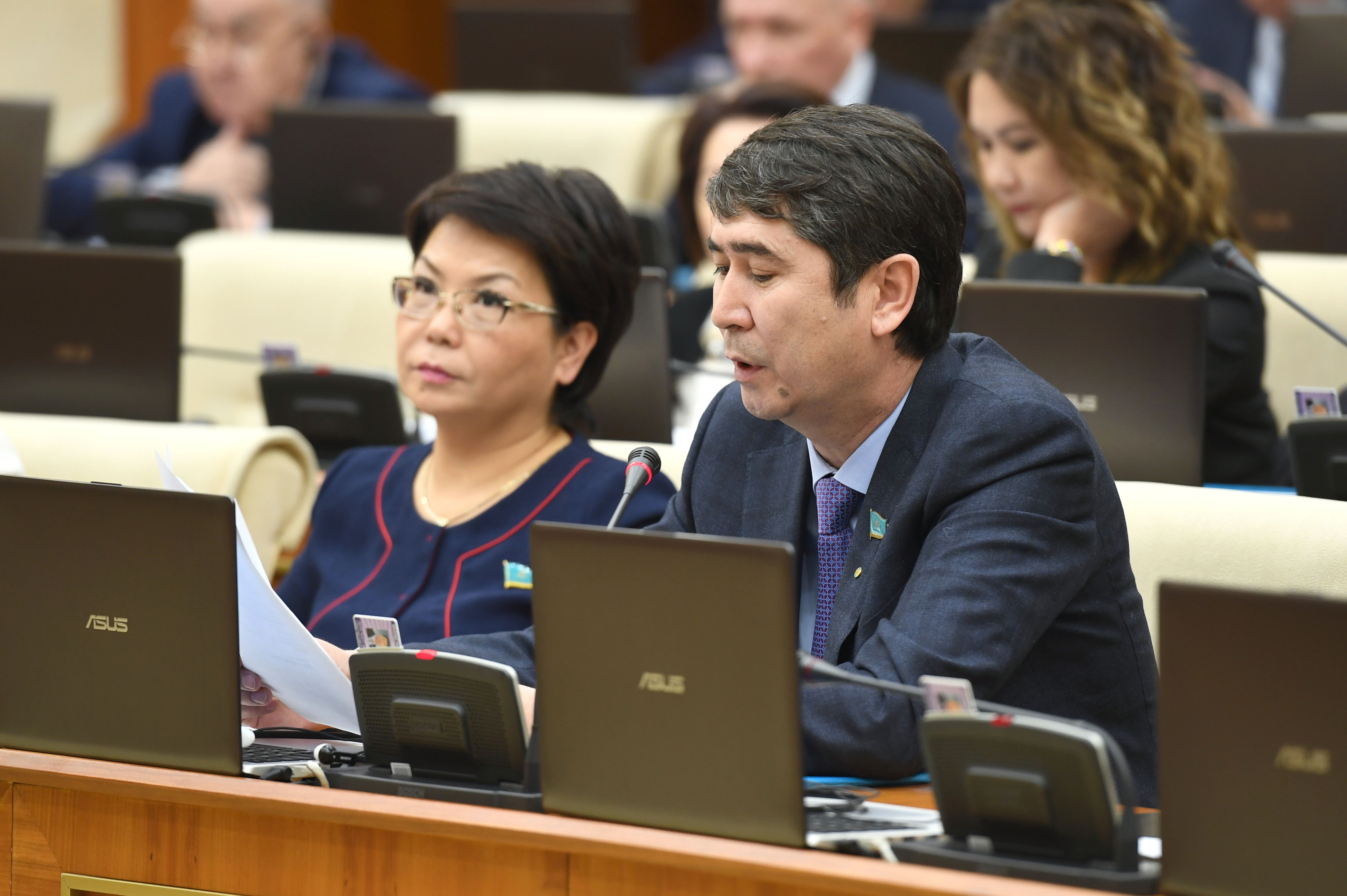 «Ақ жол» партиясы өнімдердің қауіпсіздігін бақылайтын арнайы орган құруды ұсынды