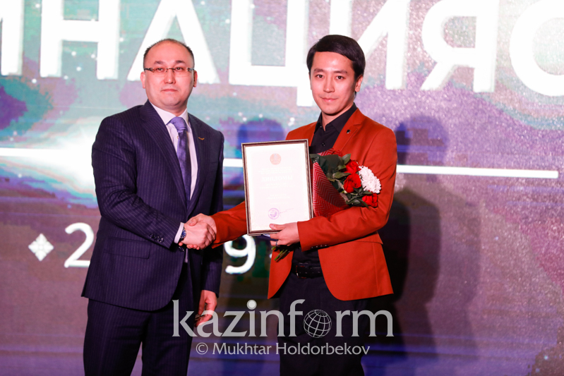 ЕЛОРДАДА «ДАРЫН» ЖАСТАР МЕМЛЕКЕТТІК СЫЙЛЫҒЫНЫҢ ЛАУРЕАТТАРЫ МАРАПАТТАЛДЫ