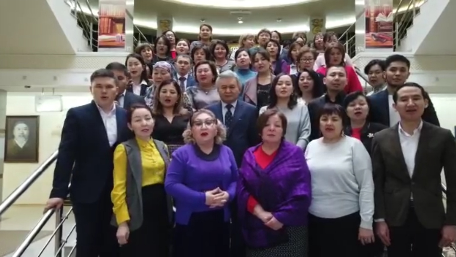 "Мен қазақпын" челленджін кітапханашылар жалғастырды