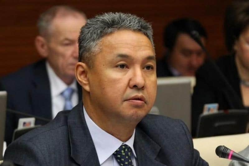 Азат Перуашев: Что важнее, чем личные амбиции и ореол оппозиции?