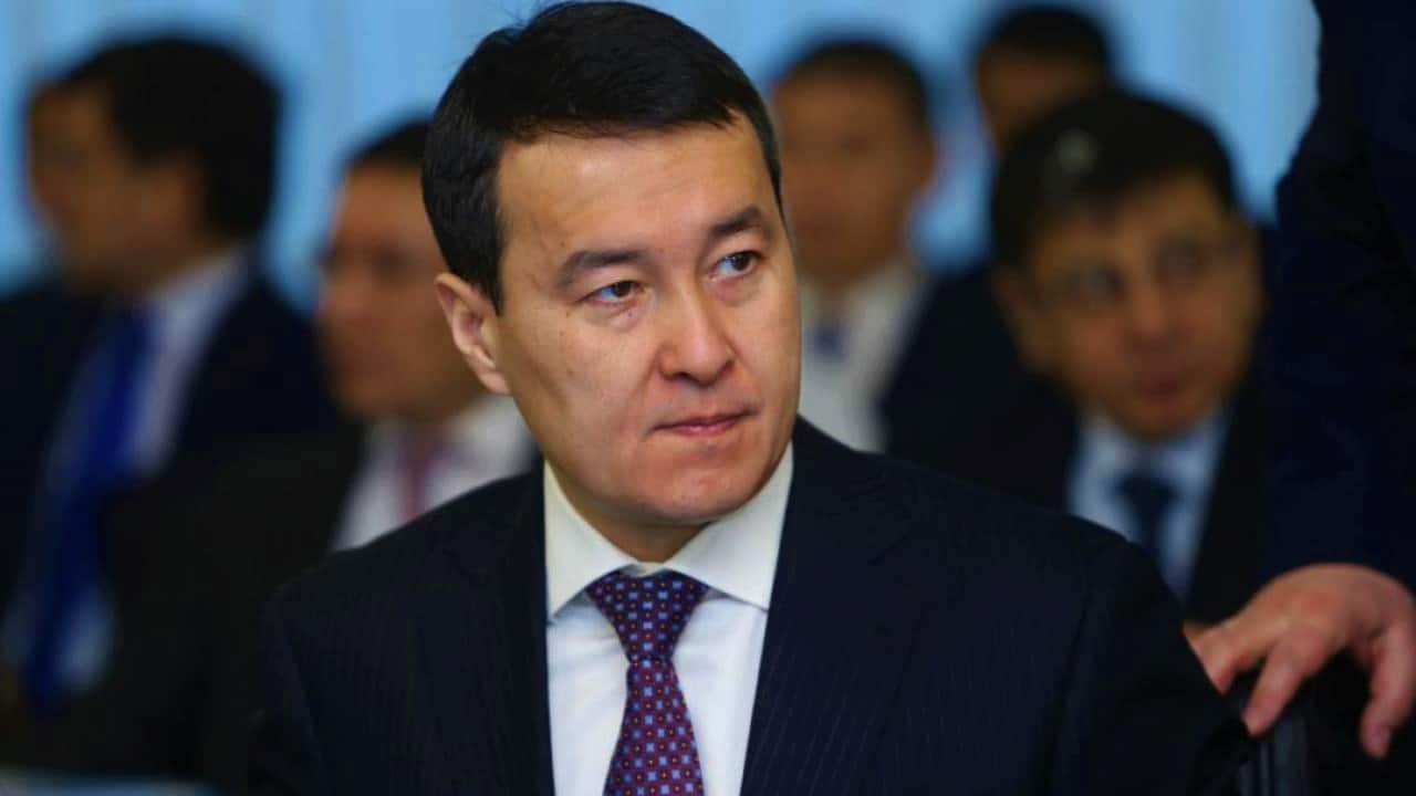Әлихан Смайылов Премьер-Министрдің бірінші орынбасары болды