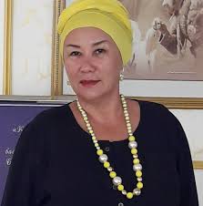 Қаламгер қоғаммен бірге мұңаяды