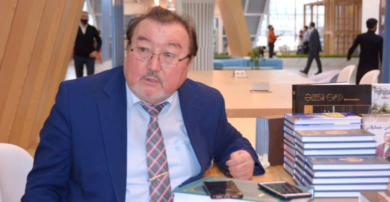 Кітапханаларға балалар кітабын сатып алуға қаржы бөлінуі керек - Ұлықбек Есдәулет