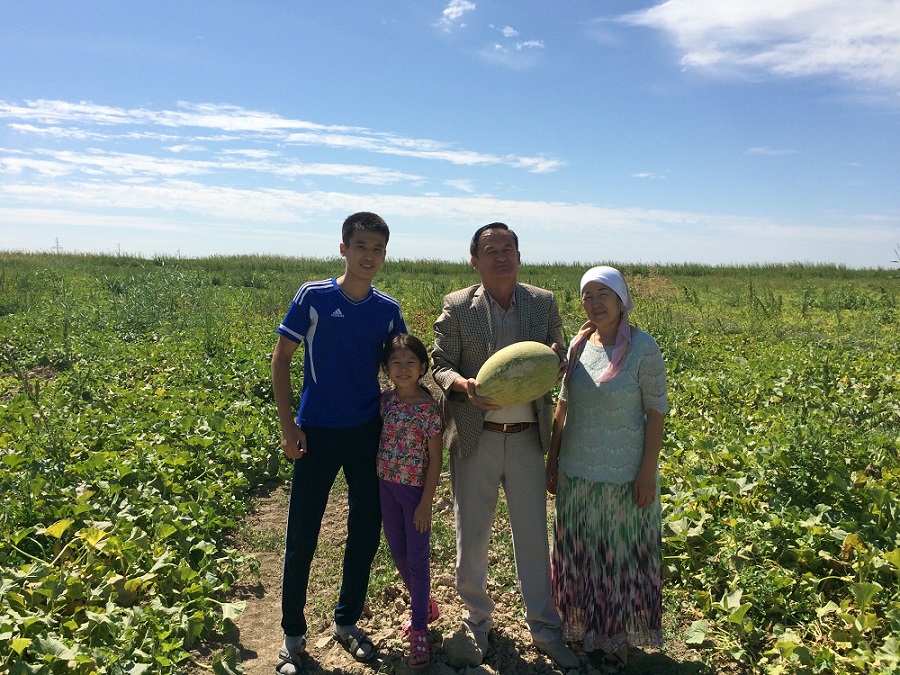 Қазыбек ИСА: ТҮН БОЛСА, СОНДАЙ ҚУАНДЫМ, ТҮСІМДЕ СЕНІ КӨРЕМ ДЕП...