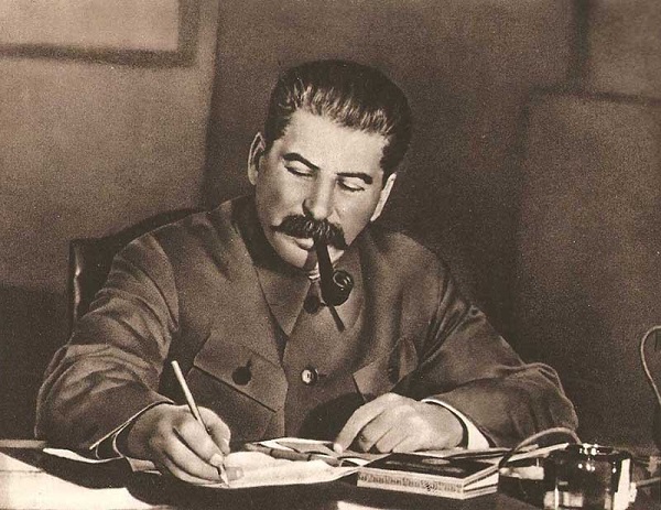 «НУ и ПОЧЕМ У НАС БУДЕТ РОДИНА?»  20 убойных шуток от Иосифа Сталина (5 фото)